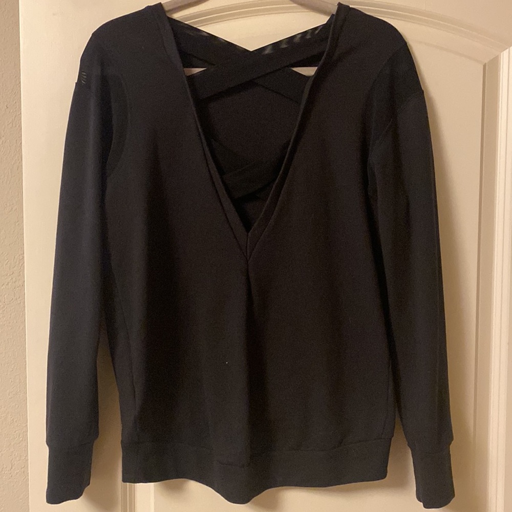 The North Face Sweatshirt with criss-cross back (size S)